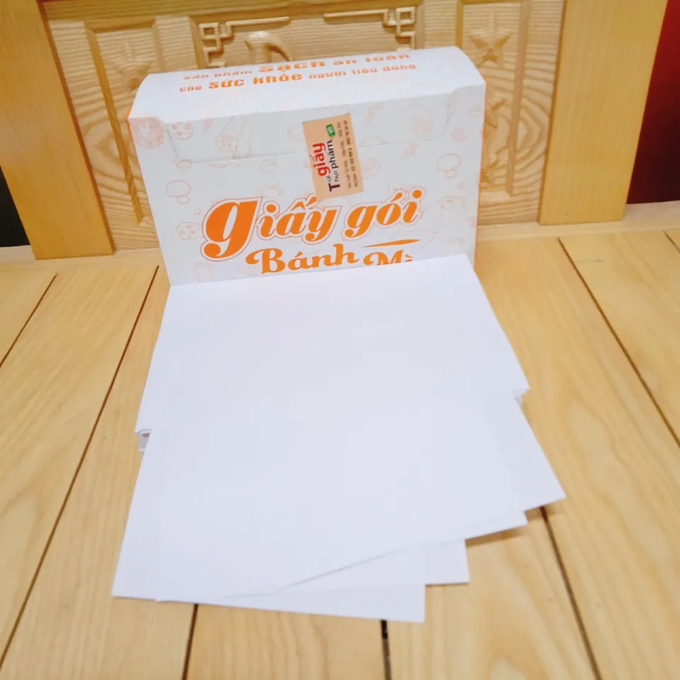 Sử dụng sữa tắm dịu nhẹ là phương pháp tối ưu để bảo vệ vẻ đẹp của giày bánh mì