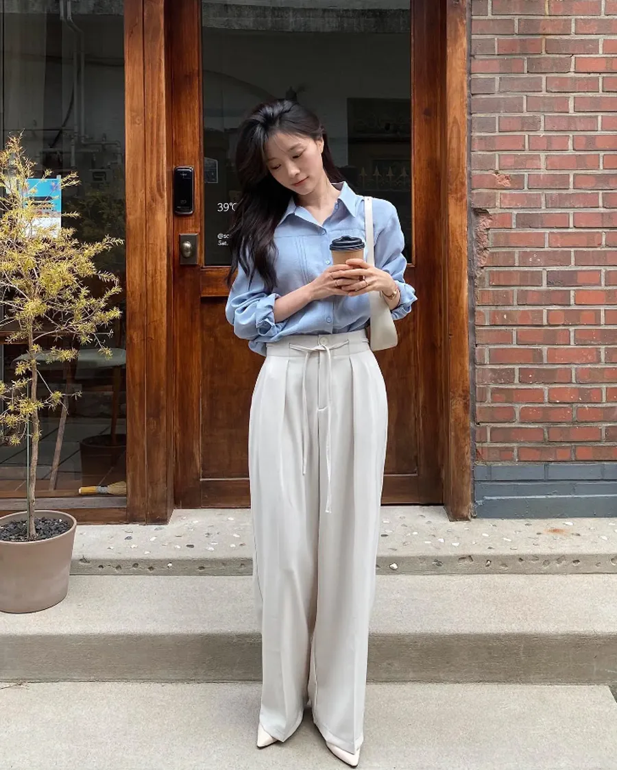 Phong cách thanh lịch khi kết hợp áo sơ mi oversized cùng quần tây và giày bánh mì