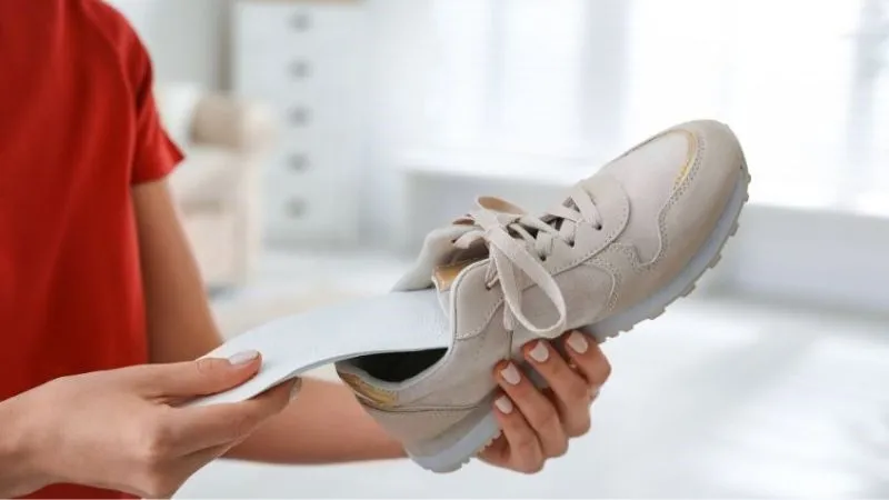 Tháo rời phụ kiện giúp việc làm sạch sâu từng ngóc ngách trở nên dễ dàng hơn