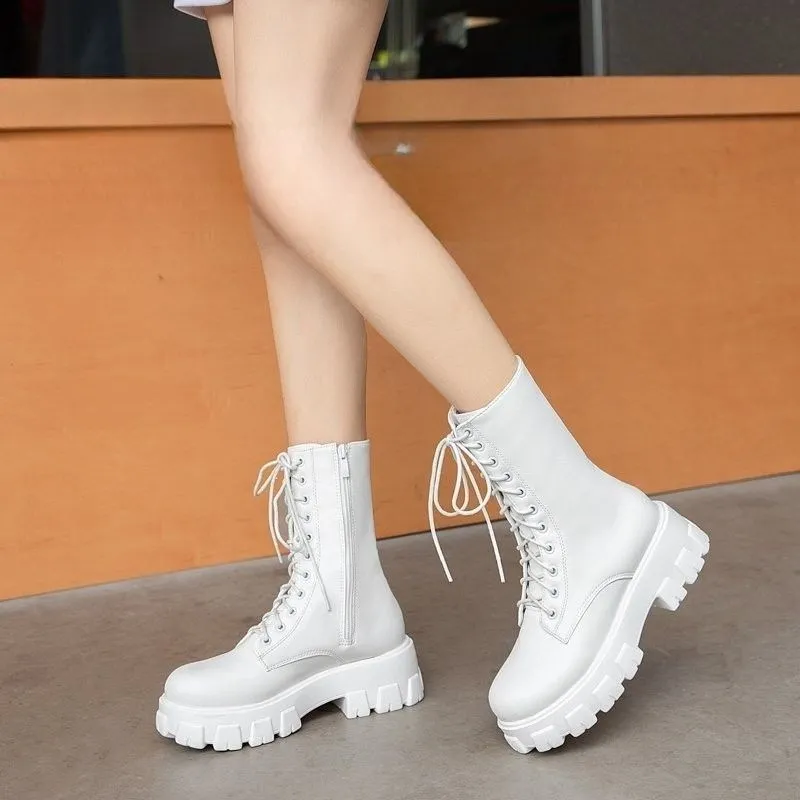 snapedit_1690618516134_aef661d511 Giày bánh mì đế cong công thái học chống mỏi Sự kết hợp hoàn hảo giữa công nghệ và thời trang