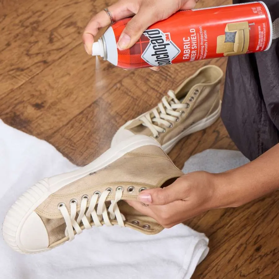 Kỹ thuật xịt đều tay giúp lớp phủ nano bám chắc và bền bỉ hơn